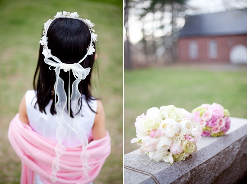 Massachusetts wedding - flower girl with bouquets