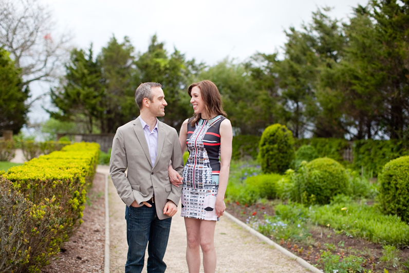 italian garden engagement session at harkness memorial state park